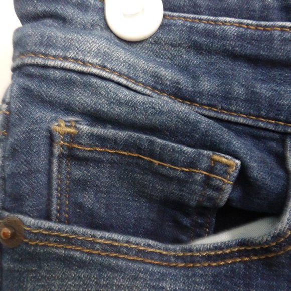 LUCKY BRAND Sweet Boot faded blue denim jeans, GUC - Picture 4 of 9